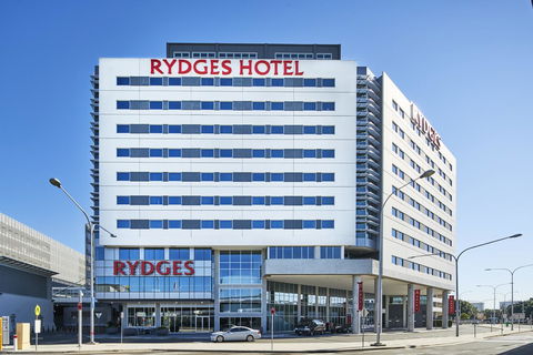 Rydges Sydney Airport Hotel - E Caravan Parks 43