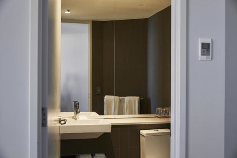 Rydges Sydney Airport Hotel - E Caravan Parks 30
