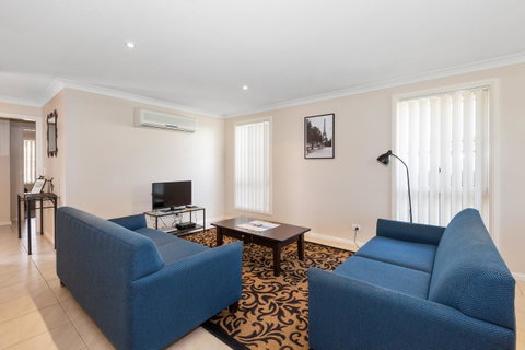 Colonial Court Villas - E Caravan Parks 26