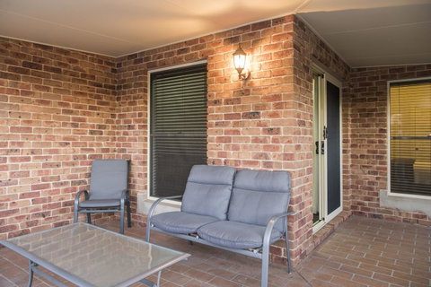 Colonial Court Villas - E Caravan Parks 3