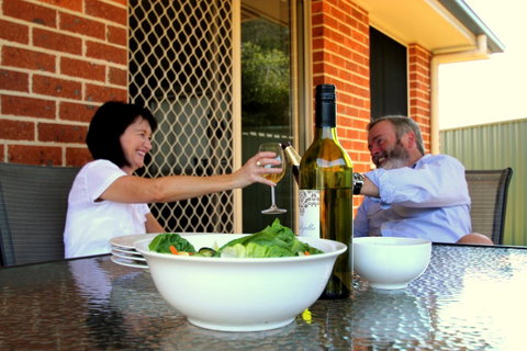 Colonial Court Villas - E Caravan Parks 25