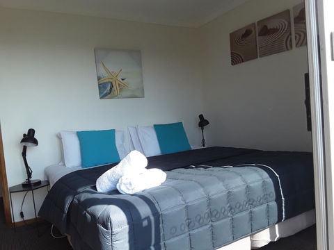 Narooma Golfers Lodge - E Caravan Parks 13