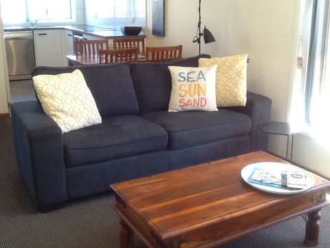 Narooma Golfers Lodge - E Caravan Parks 36