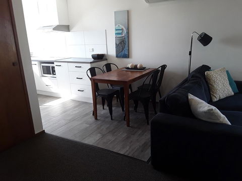 Narooma Golfers Lodge - E Caravan Parks 22