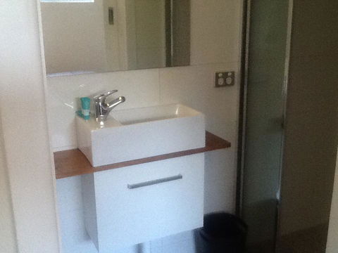 Narooma Golfers Lodge - E Caravan Parks 30