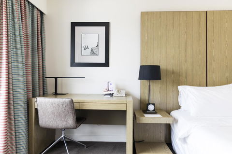 Hyatt Regency Sydney - E Caravan Parks 15