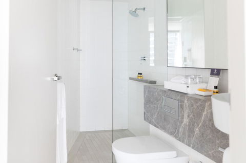 Hyatt Regency Sydney - E Caravan Parks 12