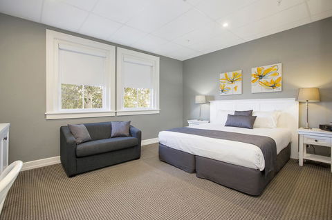 CH Boutique Hotel & Apartments, Ascend Hotel Collection - E Caravan Parks 19