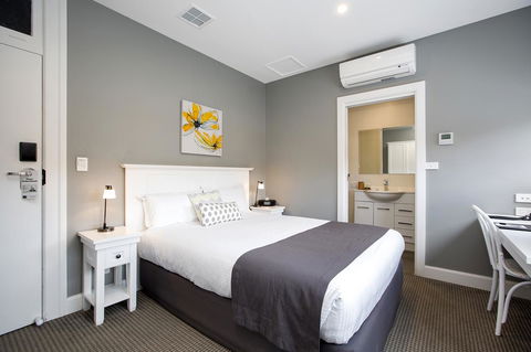 CH Boutique Hotel & Apartments, Ascend Hotel Collection - E Caravan Parks 25