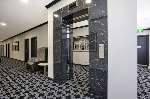 CH Boutique Hotel & Apartments, Ascend Hotel Collection - E Caravan Parks 5