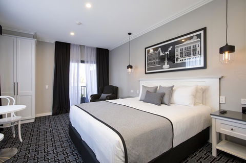 CH Boutique Hotel & Apartments, Ascend Hotel Collection - E Caravan Parks 2