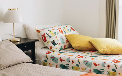 Modern & Cosy 2-Bedroom Apartment Hornsby - E Caravan Parks 6