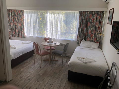 Echo Point Discovery Motel - E Caravan Parks 1