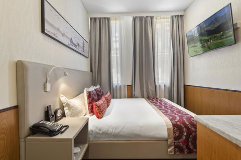 YEHS Hotel Sydney QVB - E Caravan Parks 21