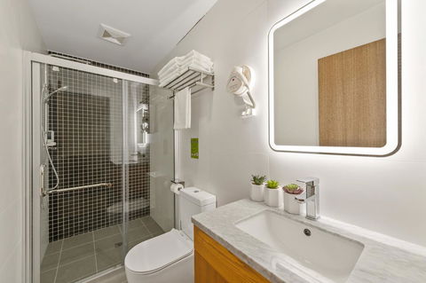 YEHS Hotel Sydney QVB - E Caravan Parks 41