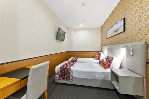 YEHS Hotel Sydney QVB - E Caravan Parks 18