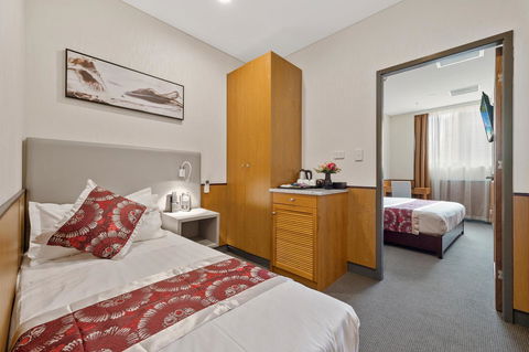 YEHS Hotel Sydney QVB - E Caravan Parks 39