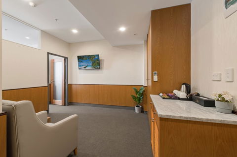 YEHS Hotel Sydney QVB - E Caravan Parks 33