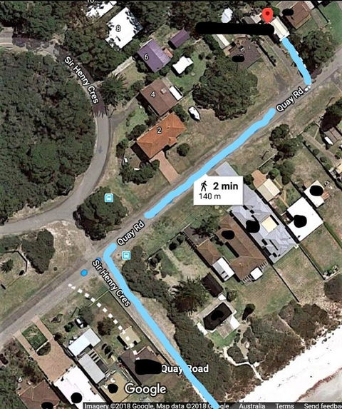 Little Blue Beach House - E Caravan Parks 2