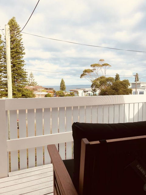 Little Blue Beach House - E Caravan Parks 0