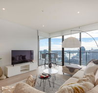 High Rise apt in Heart of Sydney wt Harbour View - E Caravan Parks
