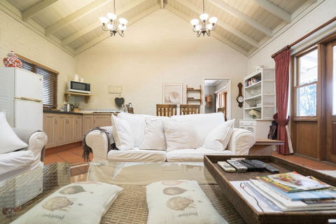 Thistle Hill Guesthouse - Walk To Many Wineries And Restaurants - E Caravan Parks 29