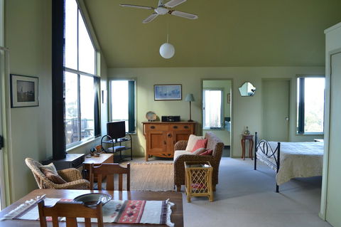 Bundle Hill Cottages - E Caravan Parks 44