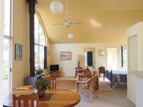 Bundle Hill Cottages - E Caravan Parks 6