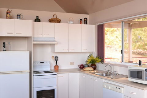 Bundle Hill Cottages - E Caravan Parks 41