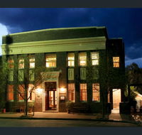 Jenkins Street Guesthouse - E Caravan Parks