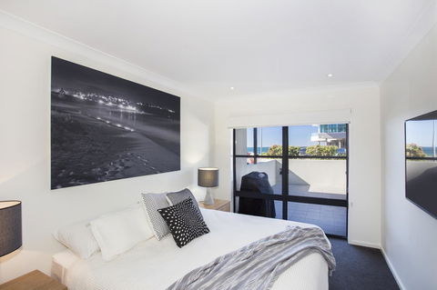 Beachfront 2 - E Caravan Parks 12