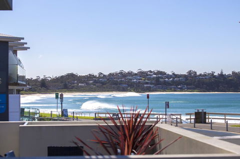 Beachfront 2 - E Caravan Parks 6