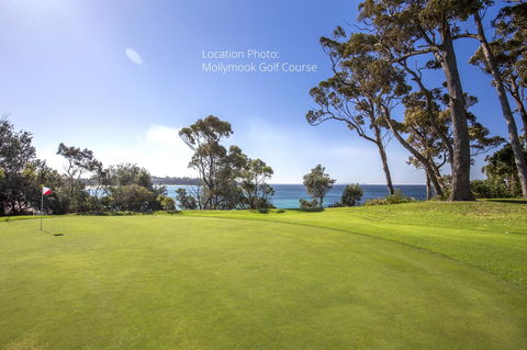 Beachfront 2 - E Caravan Parks 21