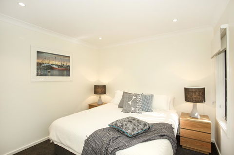 Beachfront 2 - E Caravan Parks 17