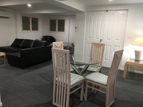 Arena Blanca Studio Apartment - E Caravan Parks 14