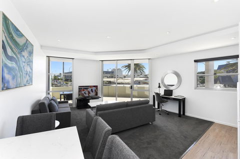 Mantra Quayside Port Macquarie - E Caravan Parks 9