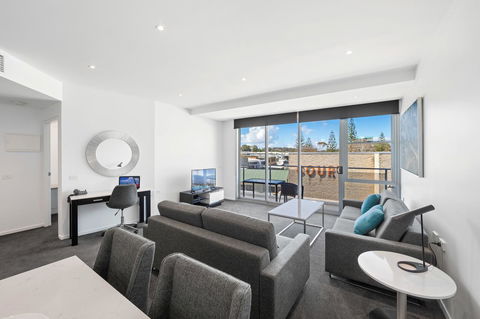 Mantra Quayside Port Macquarie - E Caravan Parks 3