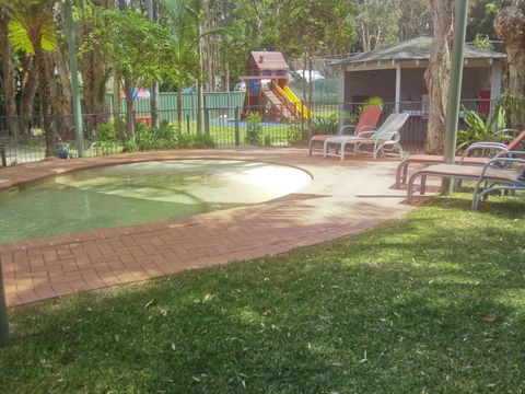 Flynns Beach Resort - E Caravan Parks 3