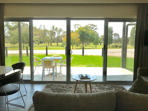 Comfort Suites Clubarham Golf Resort - E Caravan Parks 13