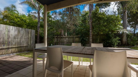 Hastings Cove Holiday Apartments - E Caravan Parks 11