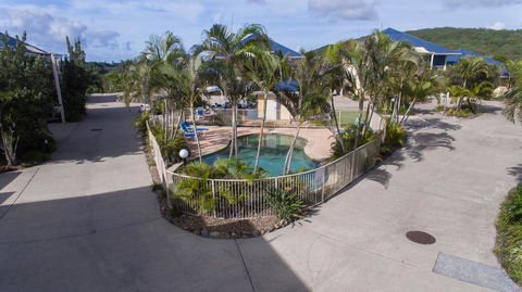 Hastings Cove Holiday Apartments - E Caravan Parks 15