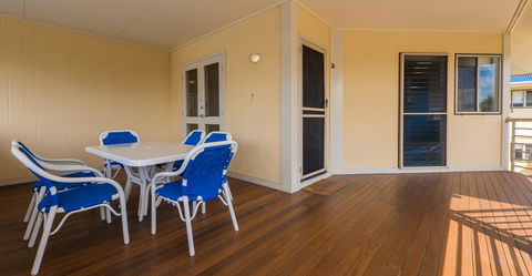 Hastings Cove Holiday Apartments - E Caravan Parks 9
