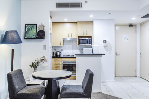 DD Apartments Chinatown - E Caravan Parks 4