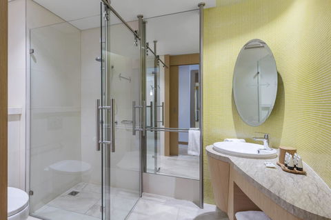 Rydges Australia Square, Formerly Tank Stream Hotel - E Caravan Parks 24