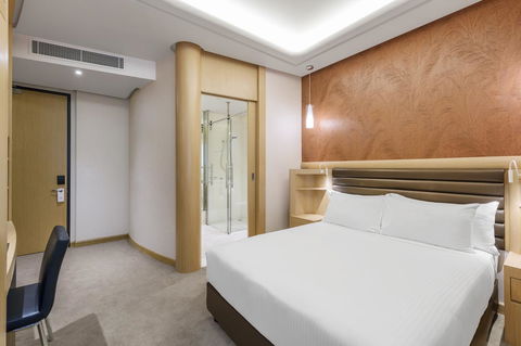 Rydges Australia Square, Formerly Tank Stream Hotel - E Caravan Parks 12