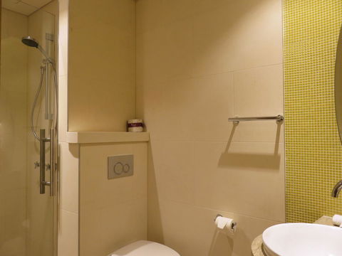 Rydges Australia Square, Formerly Tank Stream Hotel - E Caravan Parks 1