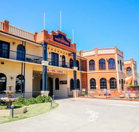 Albury Paddlesteamer Motel - E Caravan Parks