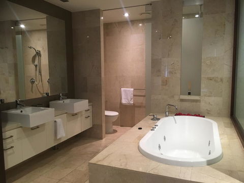 Santai 321 Beachside Studio - E Caravan Parks 9