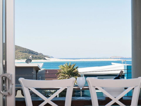 Blue View @ Fingal Bay - E Caravan Parks 13