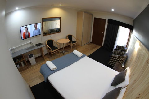 Sleepy Hill Motor Inn - E Caravan Parks 13